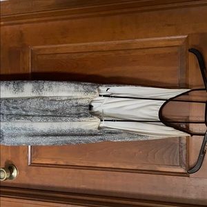 Open back maxi dress- Windsor size medium